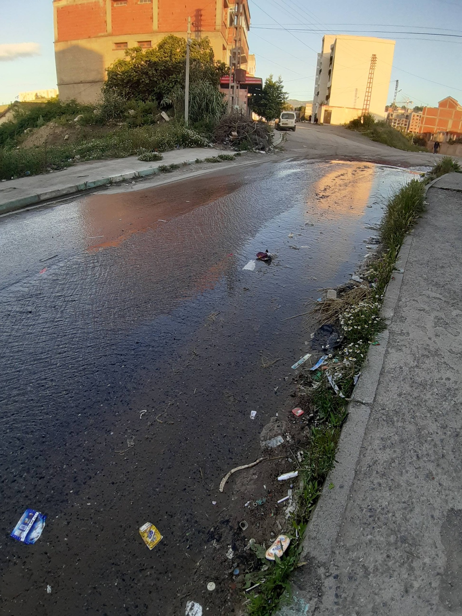 Grande fuite d’eau à la cité Caper